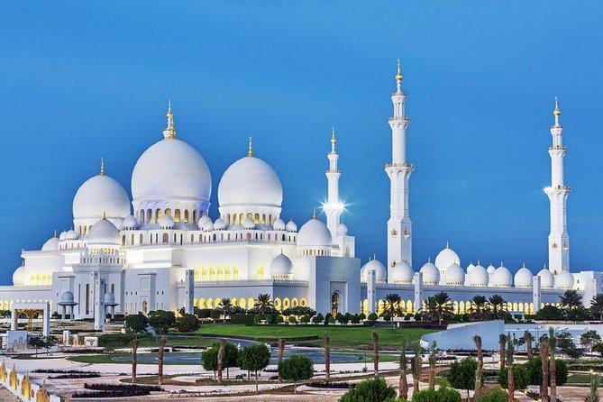 Exclusive Abu Dhabi Discovery: Private City Tour & Grand Mosque - The Corniche is best enjoyed from the road