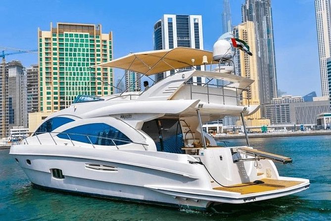 Exclusive Luxury Yacht Ride - Cruising past Palm Jumeirah and the World Islands