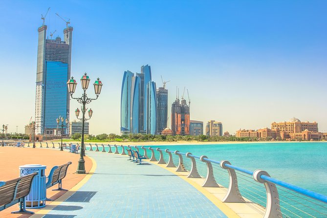 From Abu Dhabi: Sheikh Zayed Mosque, Royal Palace & Etihad Tower - Transport, group size, and the real schedule