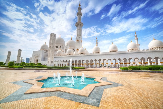 From Dubai: Abu Dhabi City Sightseeing & Sheikh Zayed Mosque - Ferrari World and the Yas Island photo stop
