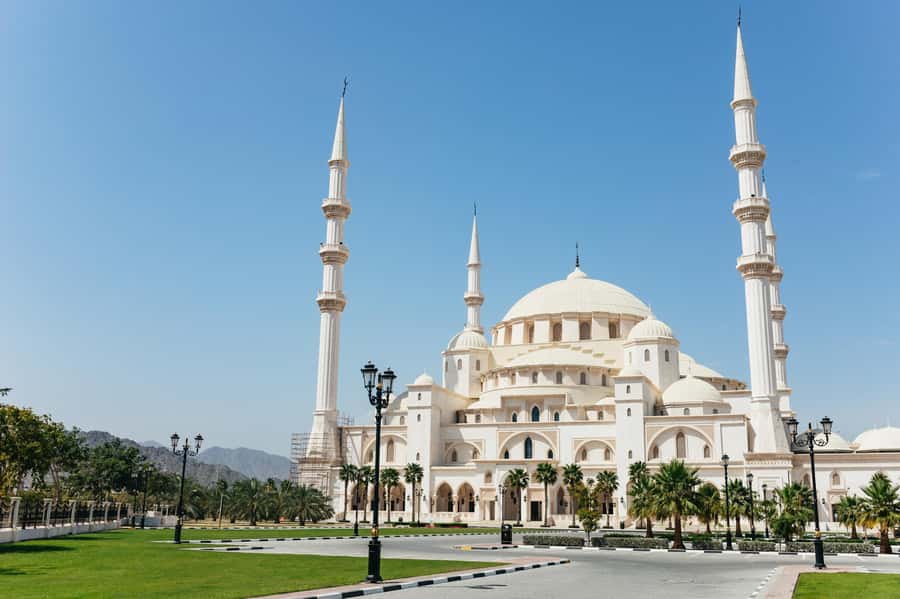 From Dubai: Fujairah East Coast Tour - Leaving Dubai for the eastern Emirates