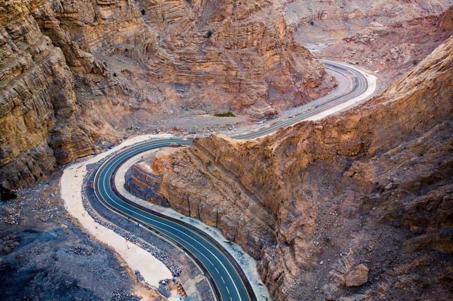 From Dubai: Jabel Jais High Mountain Tour with Transfers - Hiking, viewpoints, and the limits of the schedule