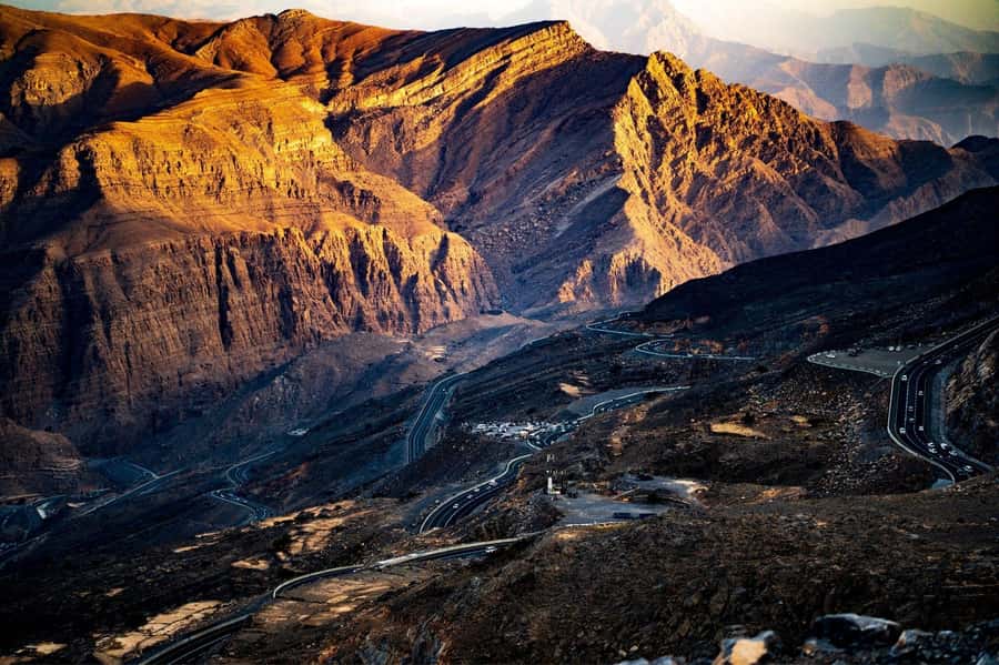From Dubai: Jabel Jais High Mountain Tour with Transfers - The zipline stop costs extra