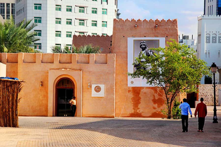 From Dubai: Sharjah Heritage & Culture Tour - Central Souq and the final shopping stop