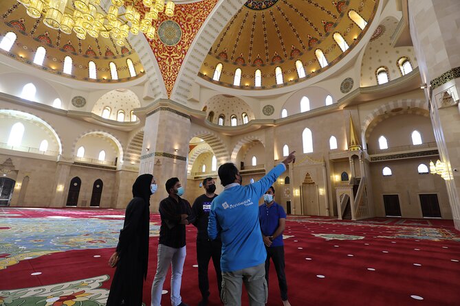 From Dubai to Fujairah: Full Day Tour with Sheikh Zayed Grand Mosque - Fujairah Museum: a short look at local life and archaeology