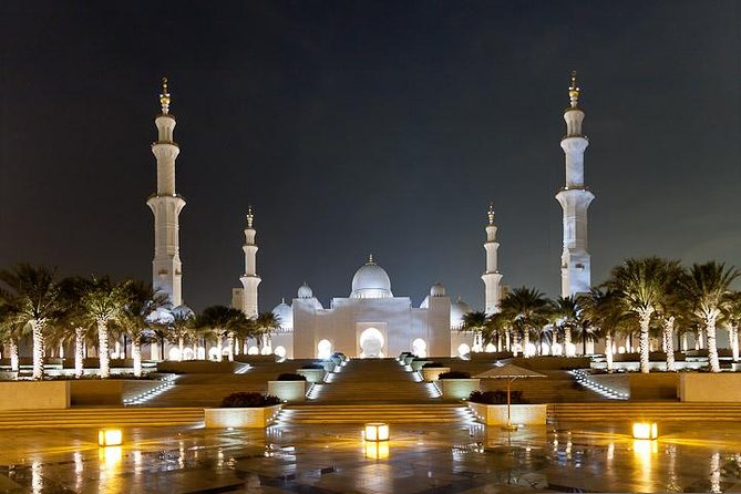 Full Day Abu Dhabi City Tour + BAPS Mandir Visit, guide transfer - Emirates Palace and the Corniche Photo Stops