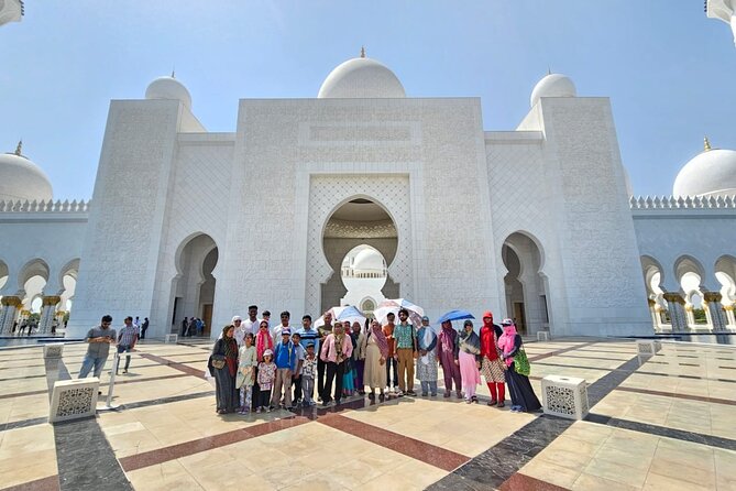 Full Day Abu Dhabi City Tour Sheikh Zayed Grand Mosque from Dubai - The Corniche is a brief waterfront snapshot