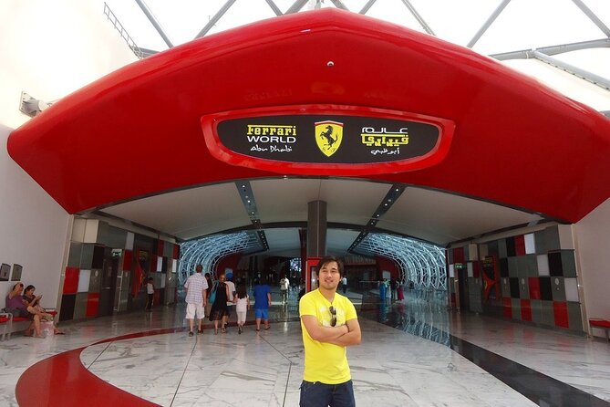 Full Day Abu Dhabi Sightseeing Tour - Emirates Palace is impressive, but entry is not guaranteed