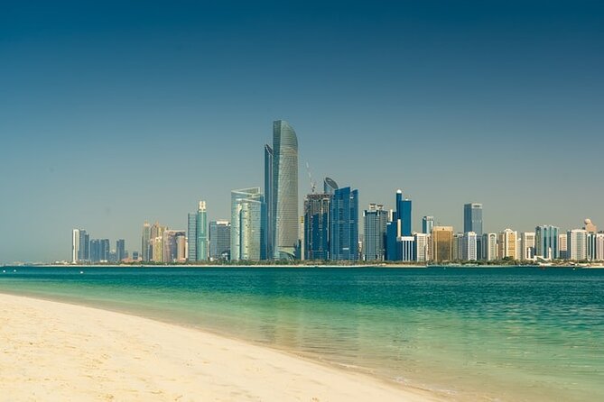 Full Day Private Tour in the UAE Capital - The Dates Market: a small taste of local life