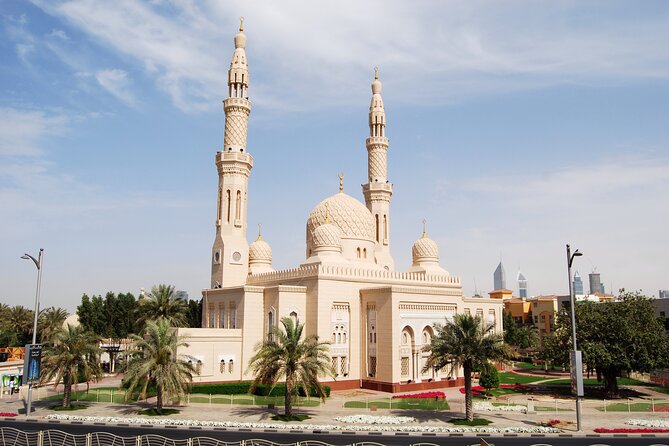 Full-Day Tour Dubai with Burj Khalifa Pass from Abu Dhabi - Mall time, with an itinerary detail to confirm