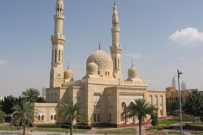 Half Day Dubai City Tour & visit to Dubai Aquarium Underwater Zoo - Al Fahidi Fort and the creek reveal Dubai before oil