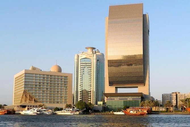 Half Day Dubai City Tour & visit to Dubai Aquarium Underwater Zoo - Dubai Aquarium and Underwater Zoo finish the morning indoors