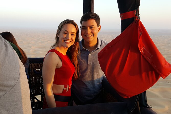 Hot Air Balloon Ride Over Dubai Desert inlcuding Transfers - Key points to know before booking