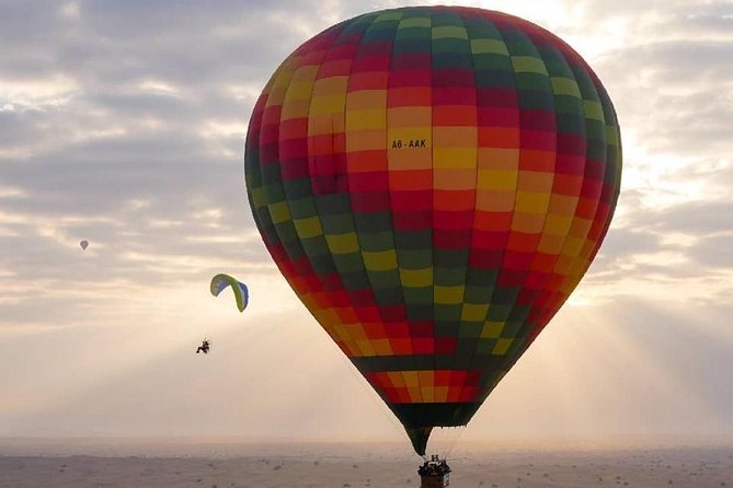Hot Air Balloon Ride Over Dubai Desert inlcuding Transfers - Coffee before takeoff and the balloon setup
