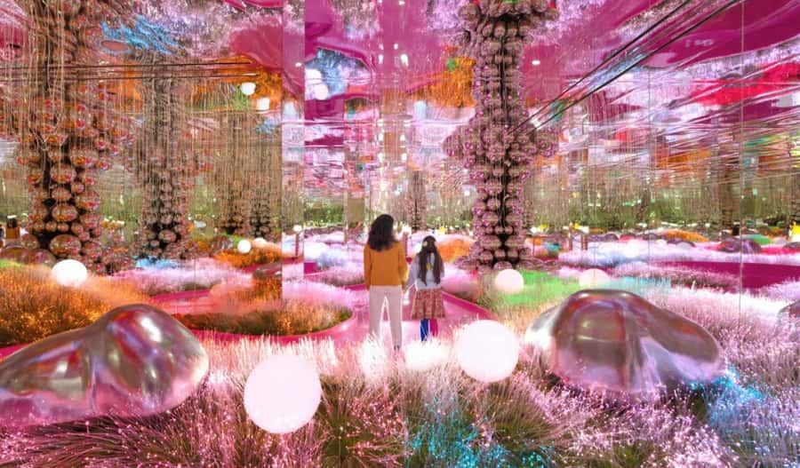 House of Hype - Dubai’s Ultimate Immersive Experience - Moving through 25 interactive worlds