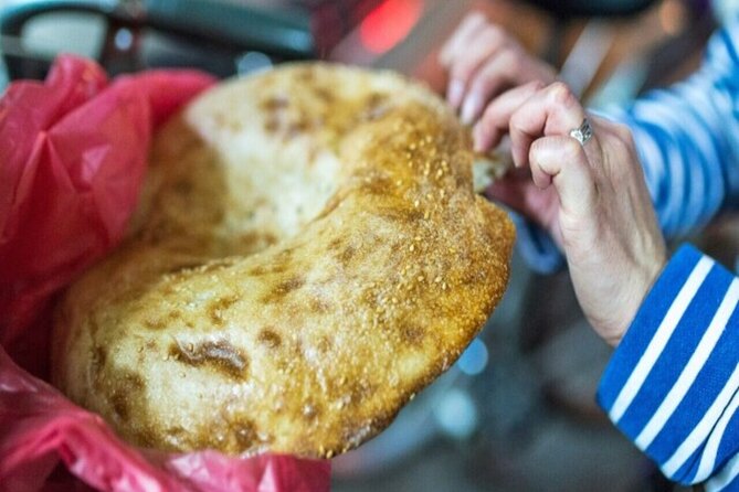 Local Street Food and Guided Walking Tour of Dubai Old Town - Why this tour works for first-time Dubai visitors