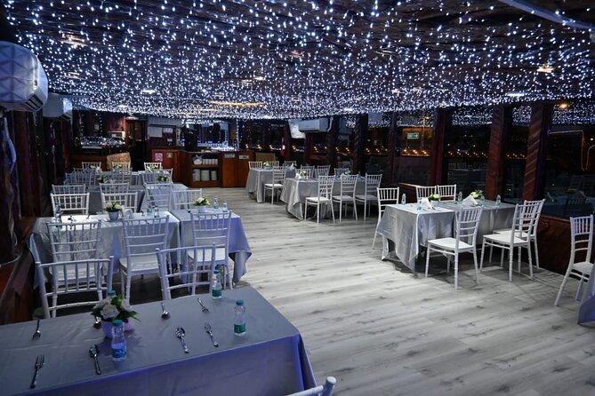 Luxury Dinner at Traditional Dhow Cruise Dubai Marina with Charm - What the 8 pm departure means for your evening