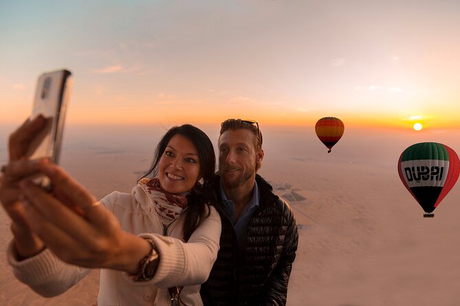 Luxury Hot Air Balloon, Land Rover Defender & Michelin Breakfast - The five-minute drone show before sunrise