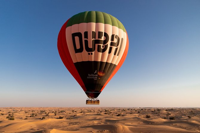 Luxury Hot Air Balloon, Land Rover Defender & Michelin Breakfast - A vintage Land Rover ride to the Royal Desert Retreat