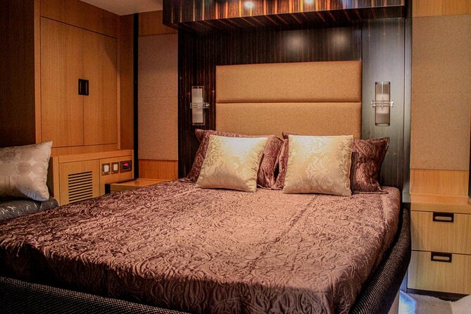 Luxury Yacht Dubai - Book 56 ft Yacht Cruise up to 24 people - What the crew adds to the experience