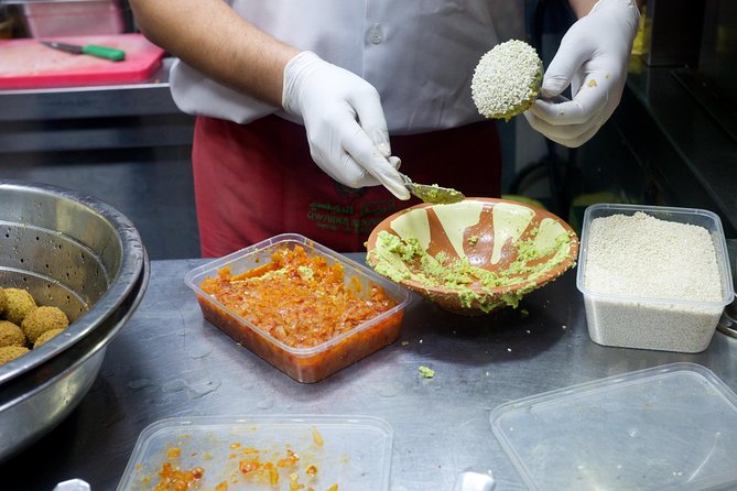 Middle Eastern Food & Culture Walk in Old Dubai - Stop two: Syrian flatbreads and a seasonal change