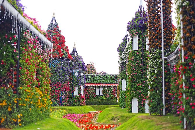 Miracle Garden: Dubai Flora and Fauna 4-Hour Tour - Who should book this tour?