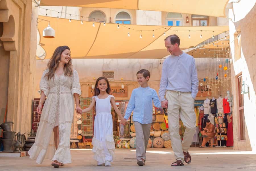 Old Dubai Guided Tour With Photographer: Souks & Street Food - Gold Souk displays and the final stop