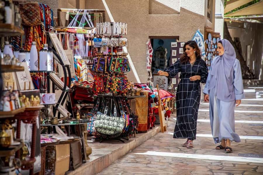 Old Dubai Heritage Tour: Souks, Mosques & more hidden gems! - Al Fahidi and Al Bastakiya: the day’s best walking stop