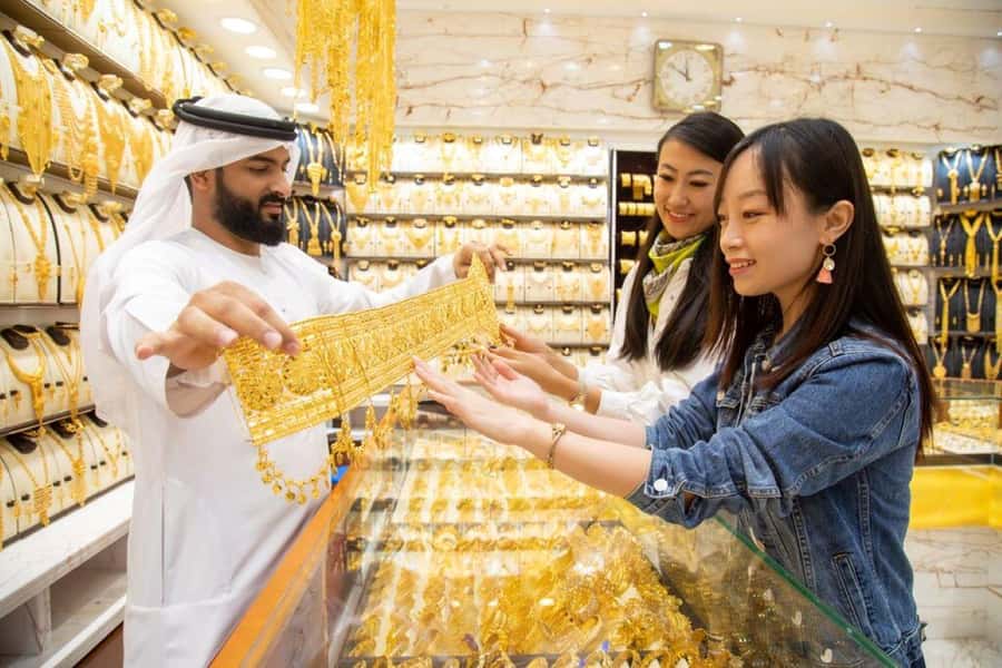 Old Dubai Heritage Tour: Souks, Mosques & more hidden gems! - Spice Souk: scents, color, and sales talk