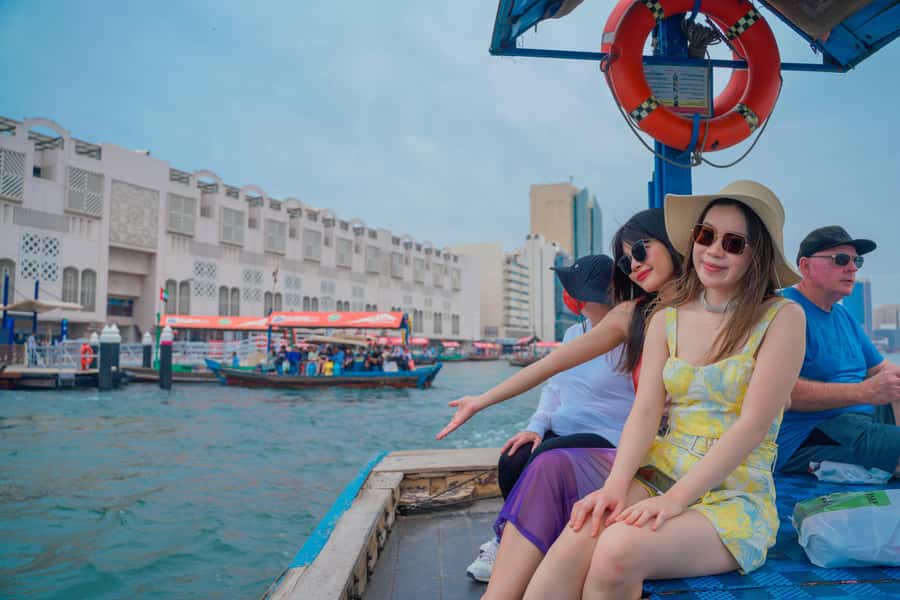 Old Dubai Historic Guided Tour: Creek, Street Food & Souks - Al Fahidi’s lanes and the old creekside story