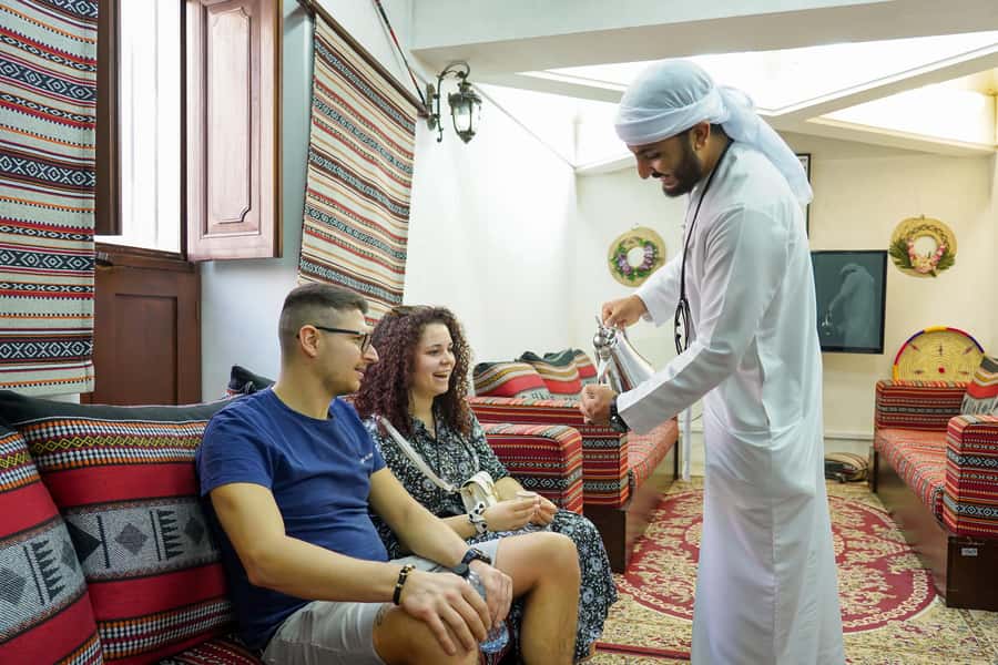 Old Dubai: Premium Guided Tour with Street Food & Abra Ride - The food is more than a token tasting