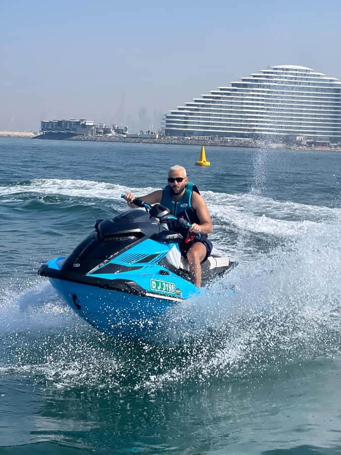Palm Jumeirah: 1.5-Hour Guided Jet Ski Tour - Key points to know before booking