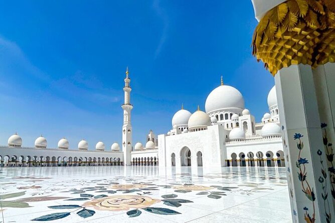 Premium Abu Dhabi Full-day City Tour in A 4x4 Private Vehicle - The Corniche gives you Abu Dhabi’s broadest city view