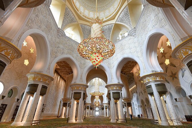 Premium Abu Dhabi Full-day City Tour in A 4x4 Private Vehicle - Lunch, timing, and the rhythm of the day