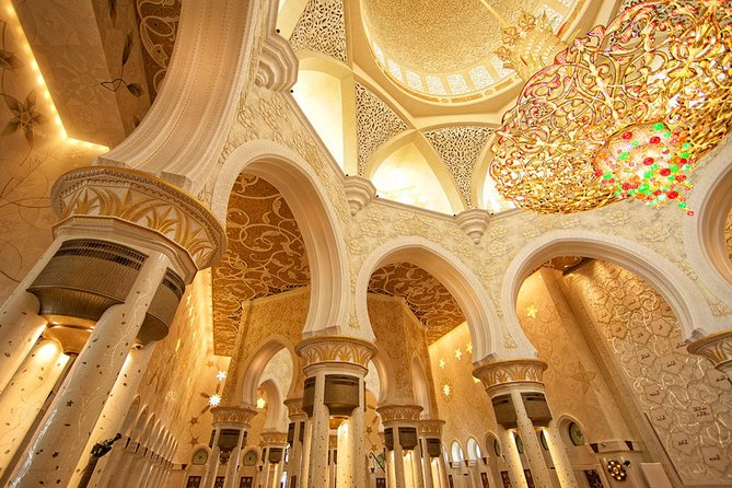Premium Abu Dhabi Half Day Tour from Dubai - The Corniche gives you a sense of the city