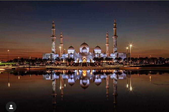 Premium Half Day Abu Dhabi Grand Mosque Tour from Dubai - The guide makes the difference