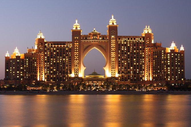 Private 5 hours Dubai city tour - Palm Jumeirah and Atlantis The Palm
