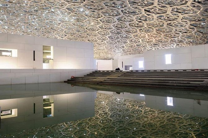 Private Abu Dhabi City Tour with Louvre Museum & Sheikh Zayed Grand Mosque - Seven hours in a private vehicle