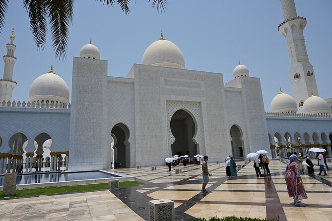 Private Abu Dhabi Sightseeing Tour from Dubai - Ferrari World: see the red roof, skip the rides