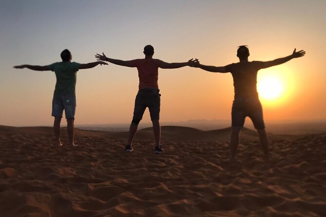 Private Desert Adventure –Dune Bashing, Dinner& Live Performances - What the private format is really worth