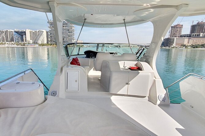 Private Dubai 2 Hours Luxury Yacht Charter with BBQ Option - What the $550 group price really means