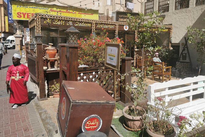 Private Dubai Street Food Tour . - Gold Souk: a quick look at Dubai’s trading side