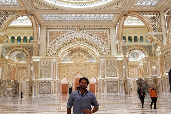 Private Full-Day Abu Dhabi City Tour from Dubai - Heritage Village and the older desert lifestyle