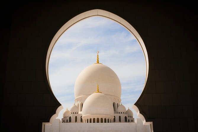 Private Full Day Tour Abu Dhabi City, Grand Mosque & Palace - Marina Mall is the practical lunch break