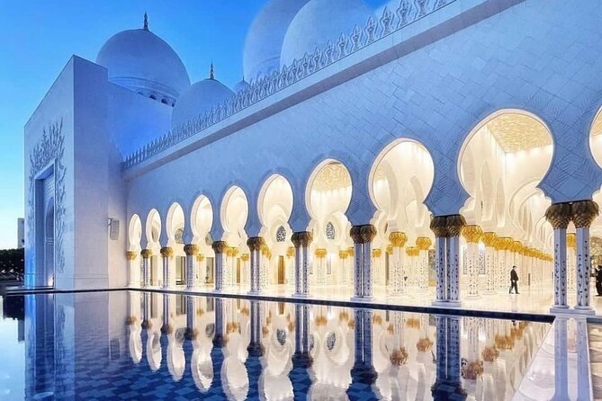Private Full Day Tour Abu Dhabi City, Grand Mosque & Palace - Art gallery, museum, and the Dates Market