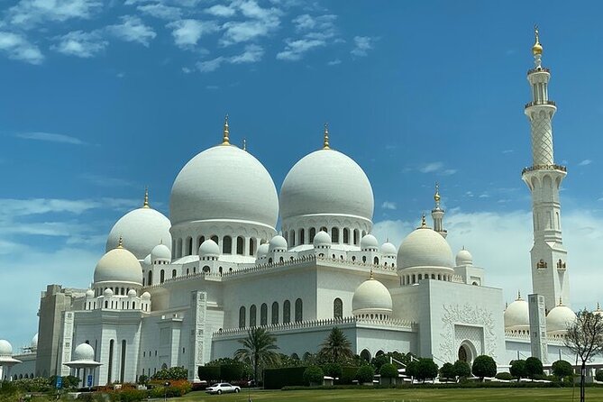Private Full-Day Tour in Abu Dhabi - Heritage Village: a short look at older Emirati life