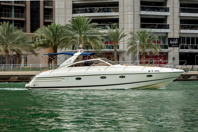 Private Luxury Everest Yacht Cruise from Dubai Marina - Choosing between two, three, four, and eight hours