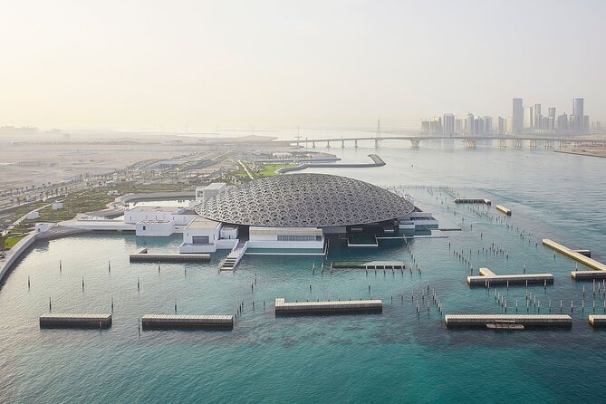 Private Outdoor Guided Tour in Abu Dhabi City - Emirates Palace and the Corniche