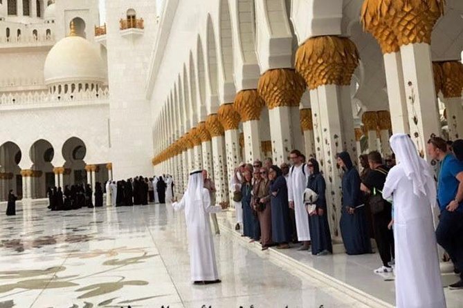 Private Sheikh Zayed Grand Mosque Tour - Who should book this private mosque tour?