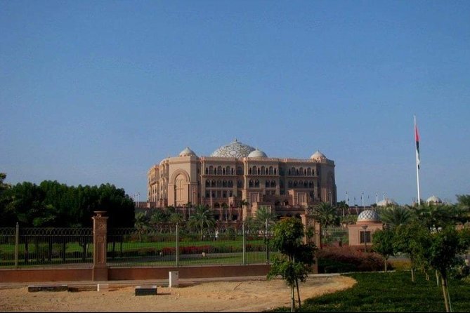 Private Tour : Abu Dhabi Full Day City Tour - A quick sweep along the Corniche